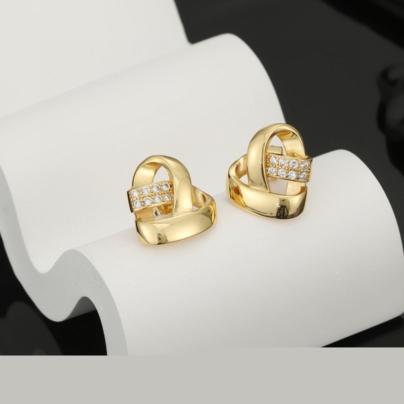 Ce**e earrings